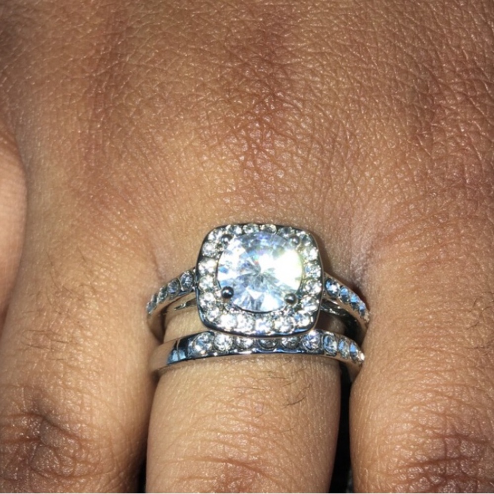 Beautiful 2 piece Wedding set